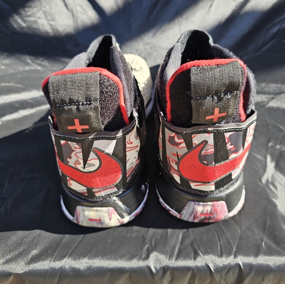 Nike Air Zoom UNVRS FlyEase Men’s US 11 SOLD SOLD SOLD SOLD SOLD SOLD SOLD - Picture 2 of 7